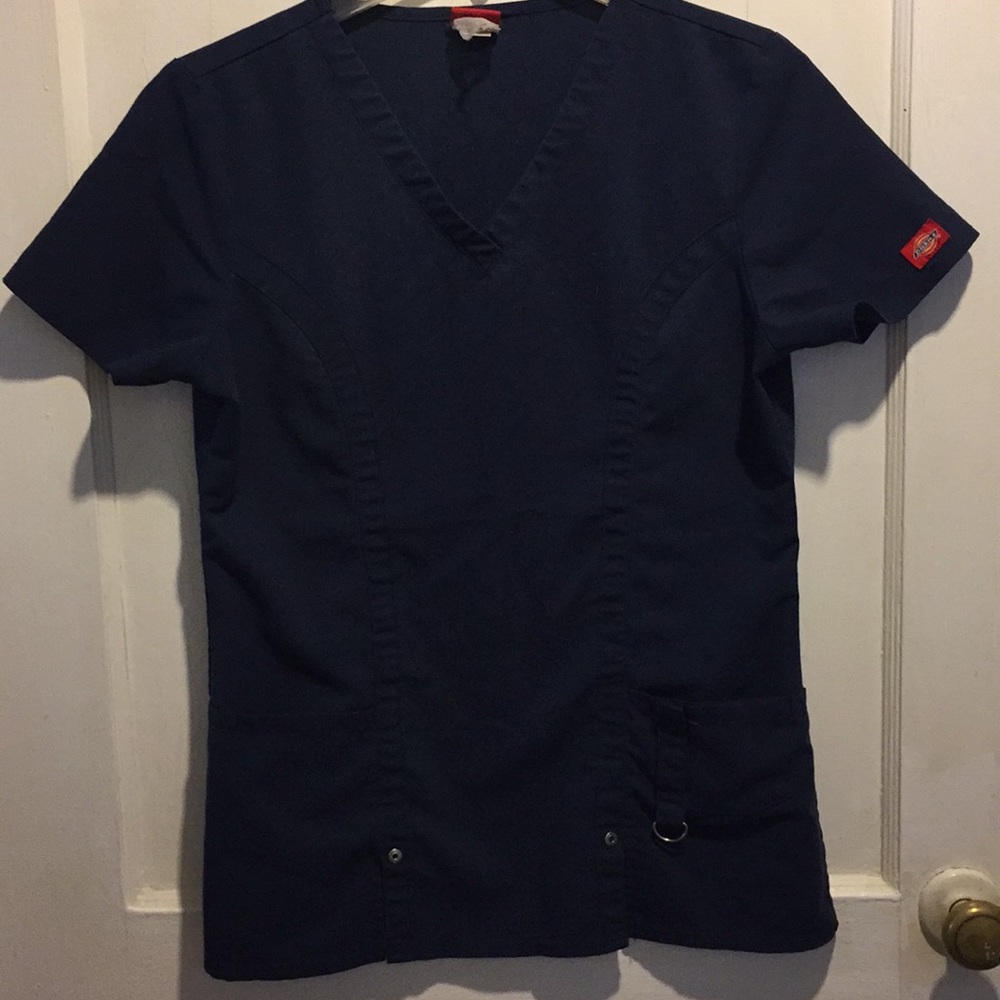 Scrub top